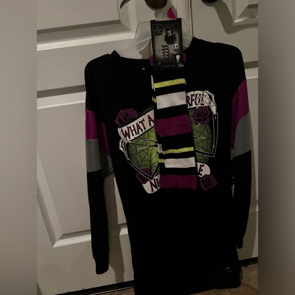 The Nightmare Before Christmas 2 piece set. NWT - Picture 2 of 3